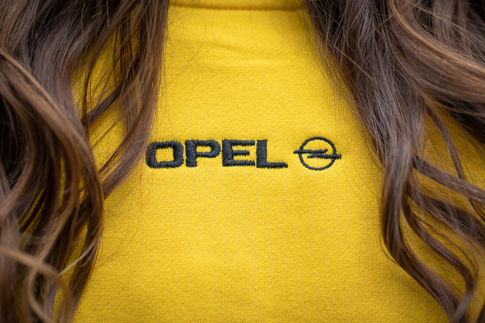 opel collection pullover sweater 
